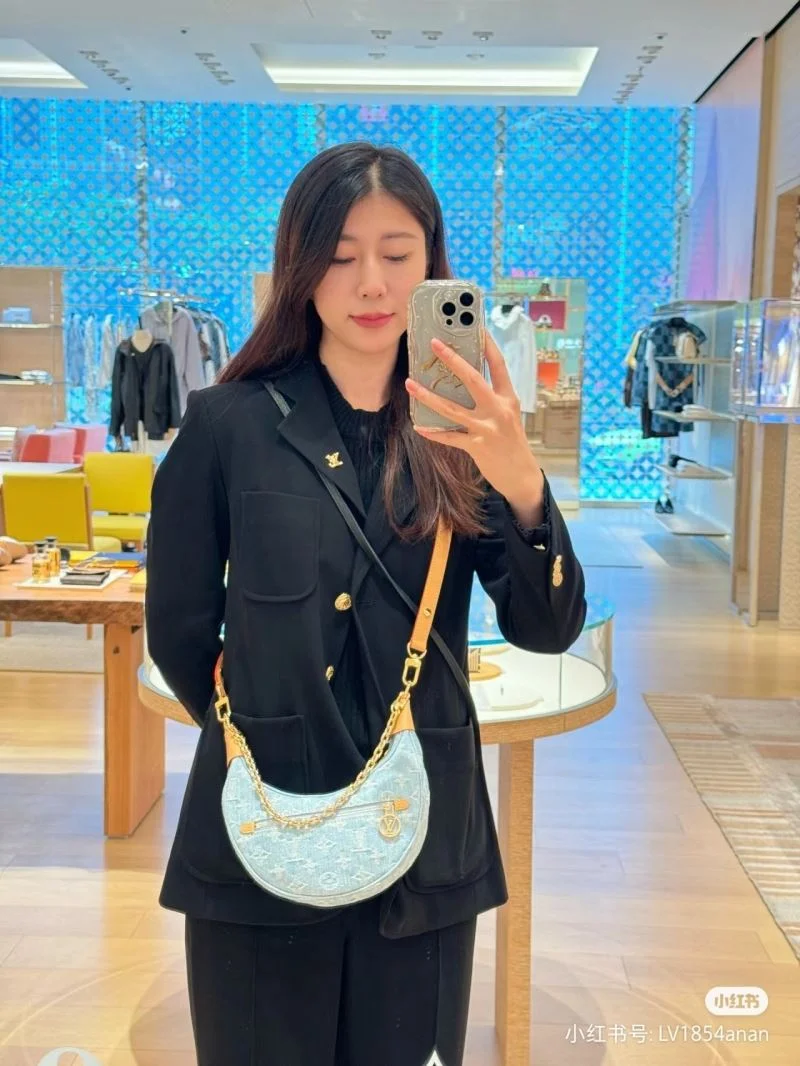 OdorResistant Louis Vuitton Hobo Bags 39742