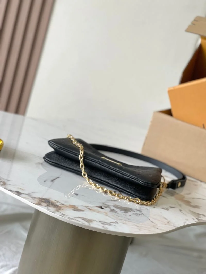 Louis Vuitton Hobo Bags Unisex 39740