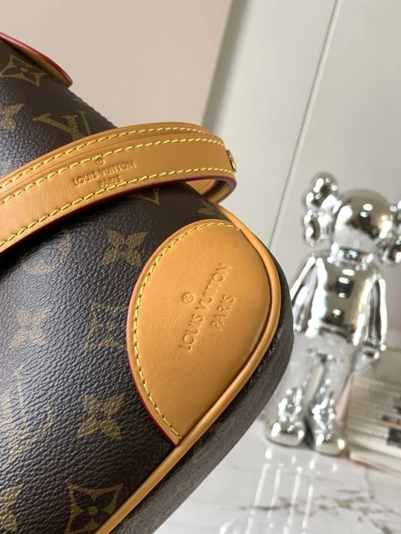 Versatile Louis Vuitton Hobo Bags 39736