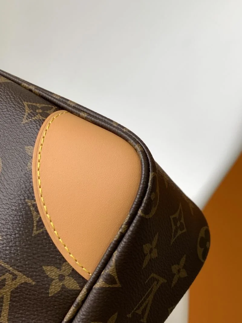 Compact Louis Vuitton Hobo Bags 39775