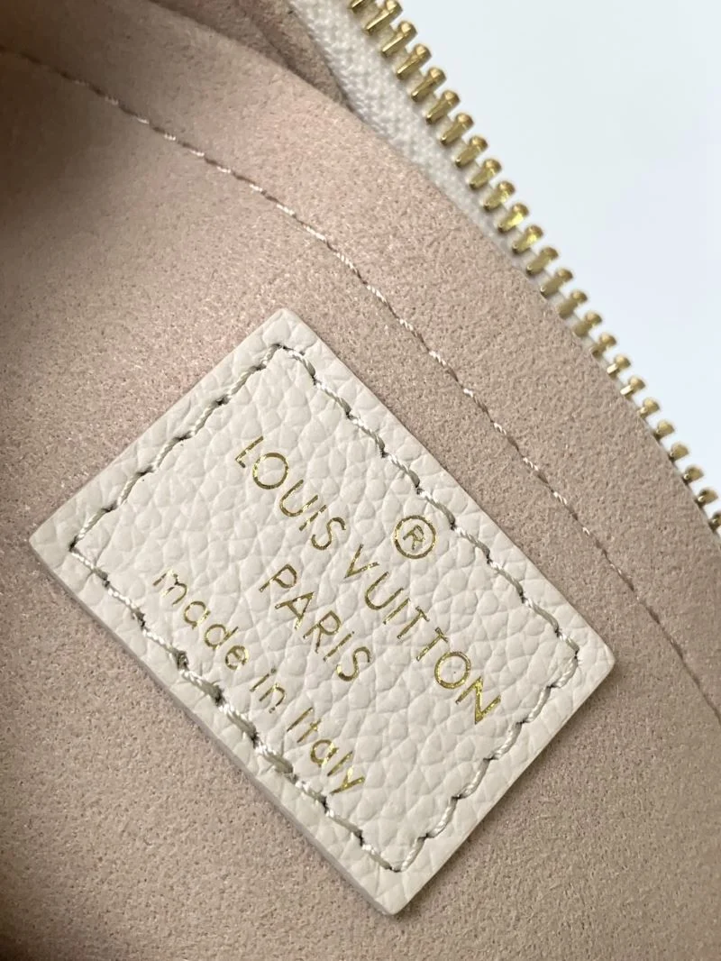 Louis Vuitton Hobo Bags SportInspired 39723