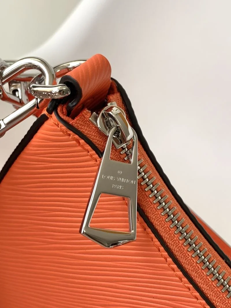 Seasonal Louis Vuitton Hobo Bags 39727