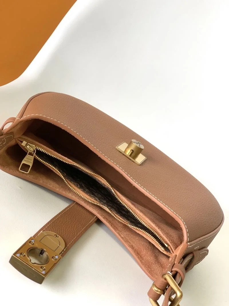 Louis Vuitton Hobo Bags FreshLook 39772