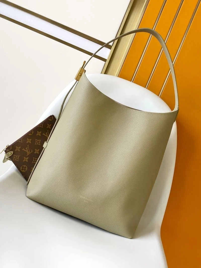TravelReady Louis Vuitton Hobo Bags 39756