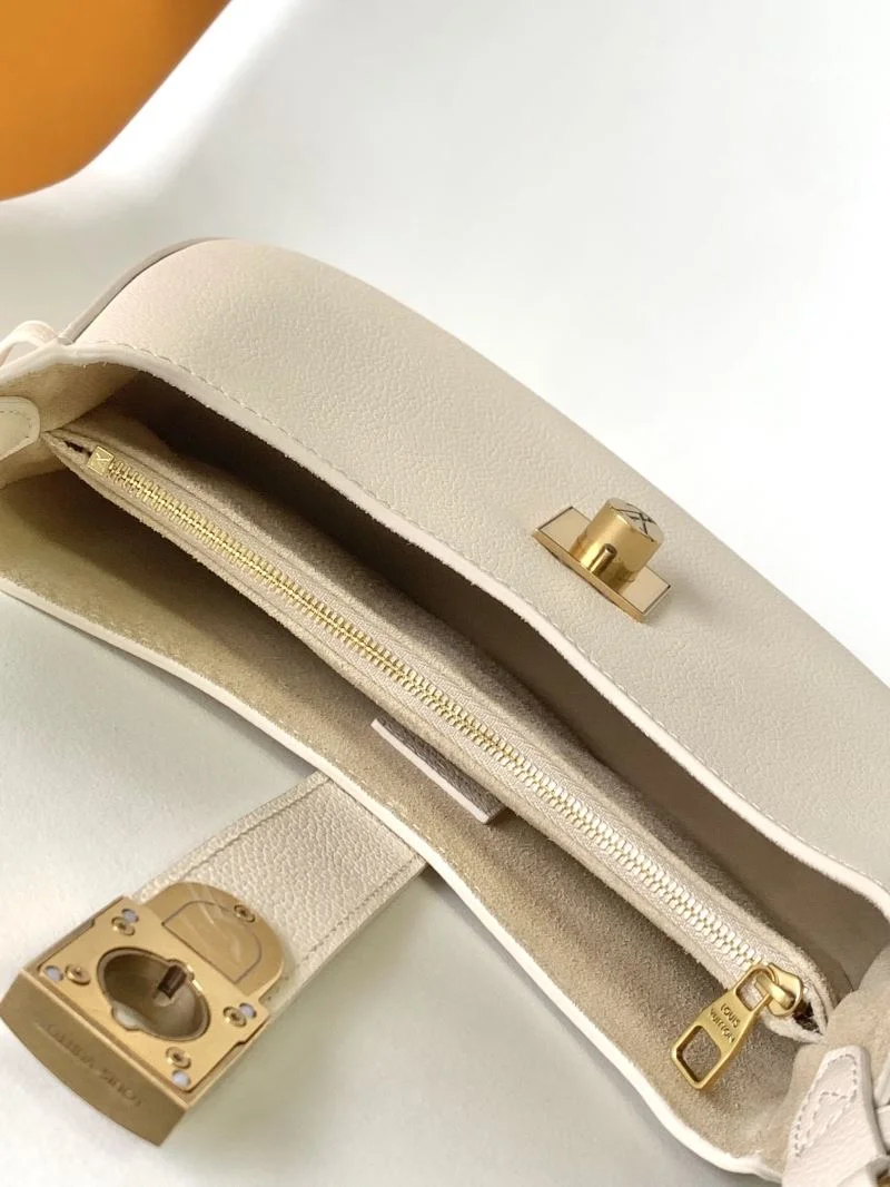 ZeroBulk Louis Vuitton Hobo Bags 39260
