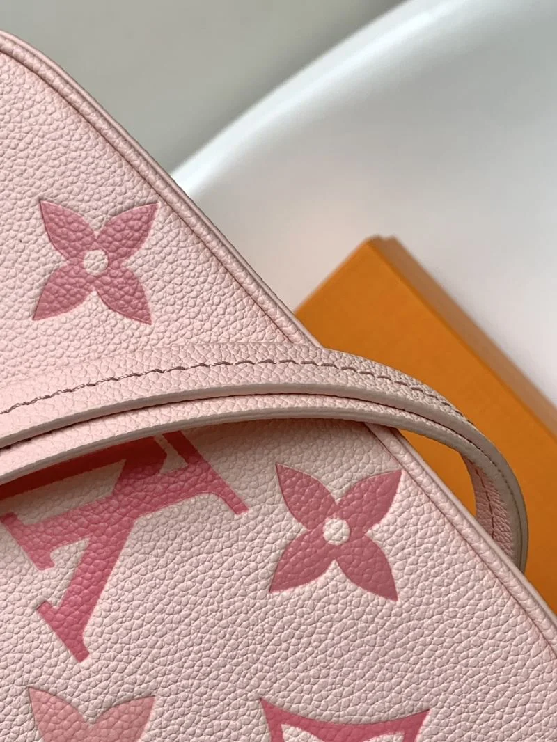 TechFriendly Louis Vuitton Hobo Bags 39255