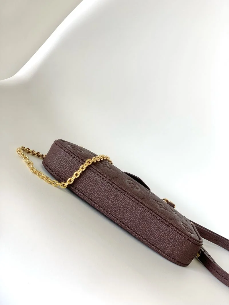 UrbanChic Louis Vuitton Hobo Bags 39288