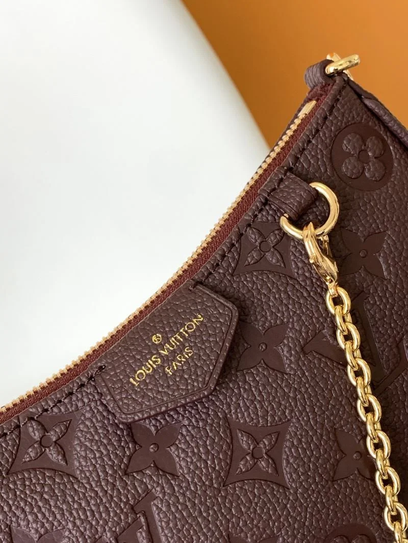 UrbanChic Louis Vuitton Hobo Bags 39288