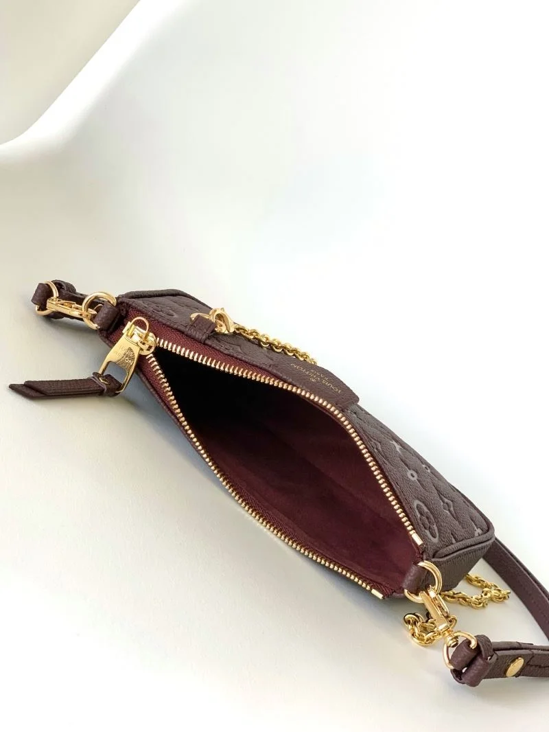 UrbanChic Louis Vuitton Hobo Bags 39288
