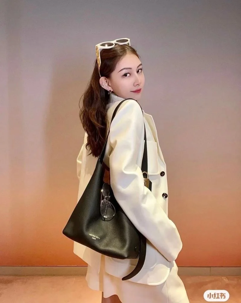 Louis Vuitton Hobo Bags MoistureWicking 39286