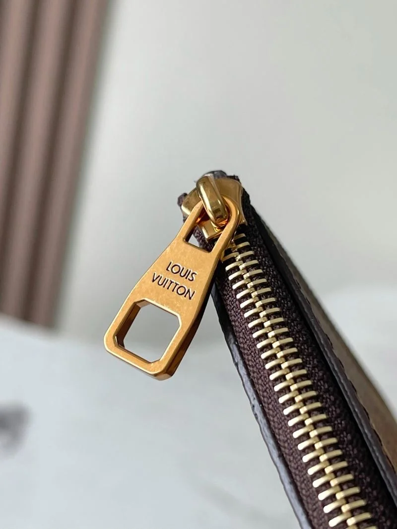 AllSeason Louis Vuitton Hobo Bags 39248