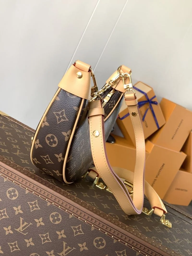 Louis Vuitton Hobo Bags Minimalist 39240