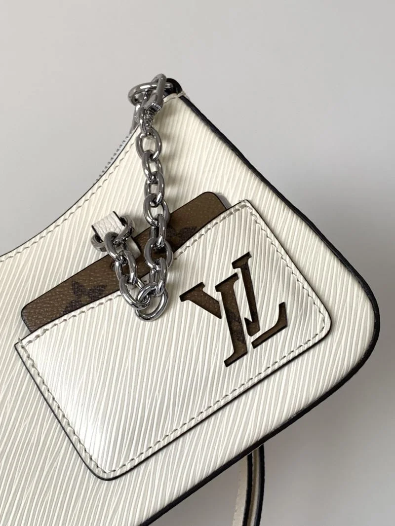 EyeCatching Louis Vuitton Hobo Bags 39257