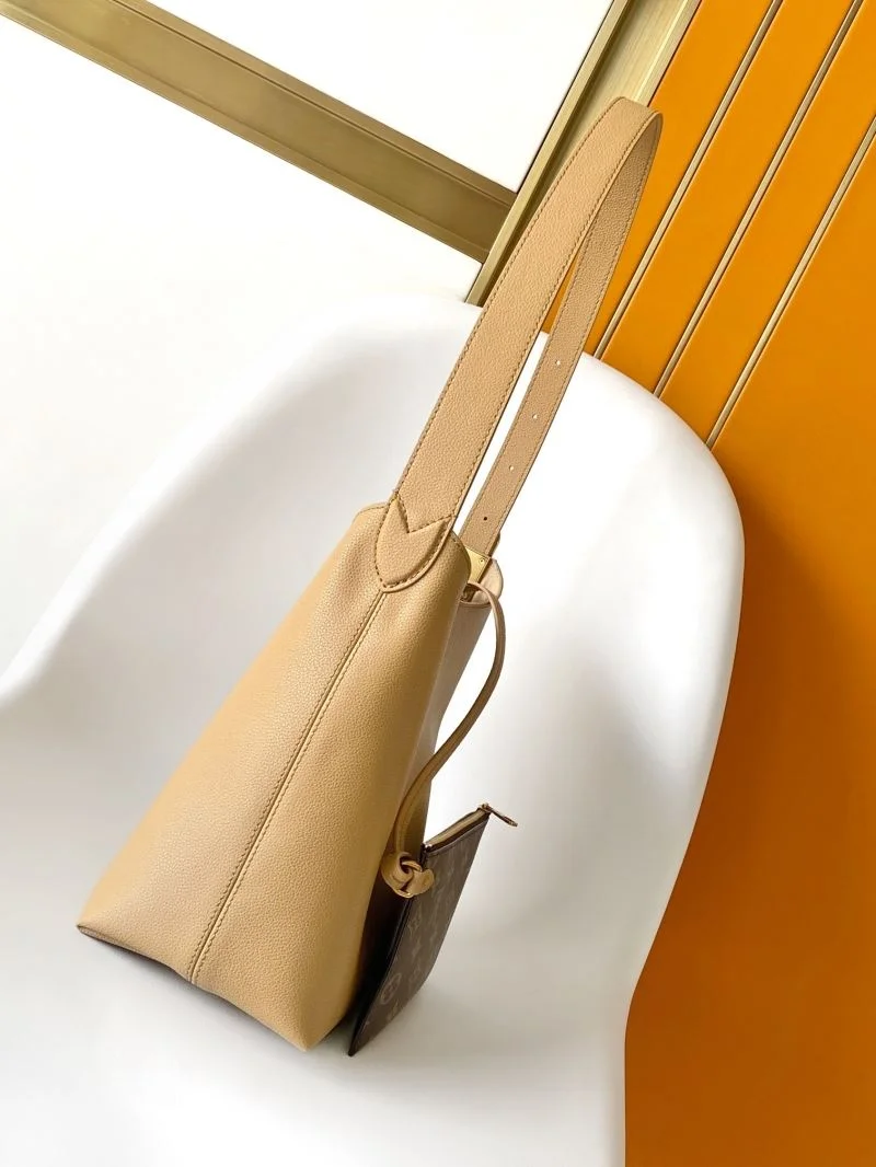ZipUp Louis Vuitton Hobo Bags 39250