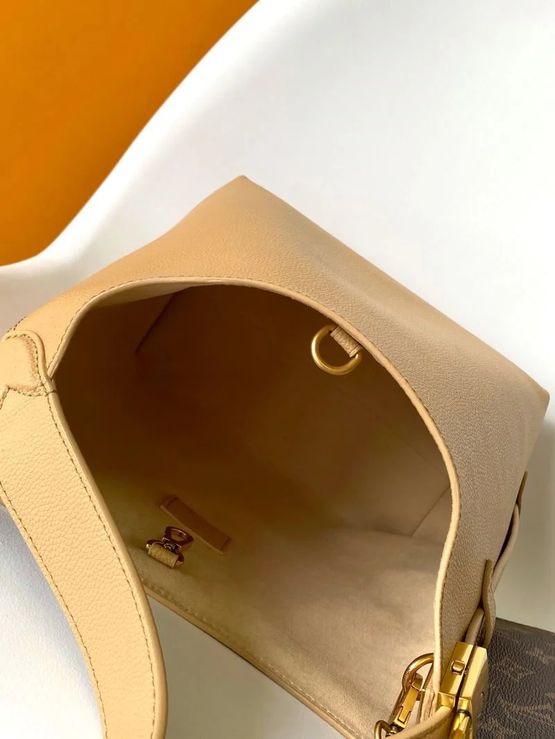 ZipUp Louis Vuitton Hobo Bags 39250