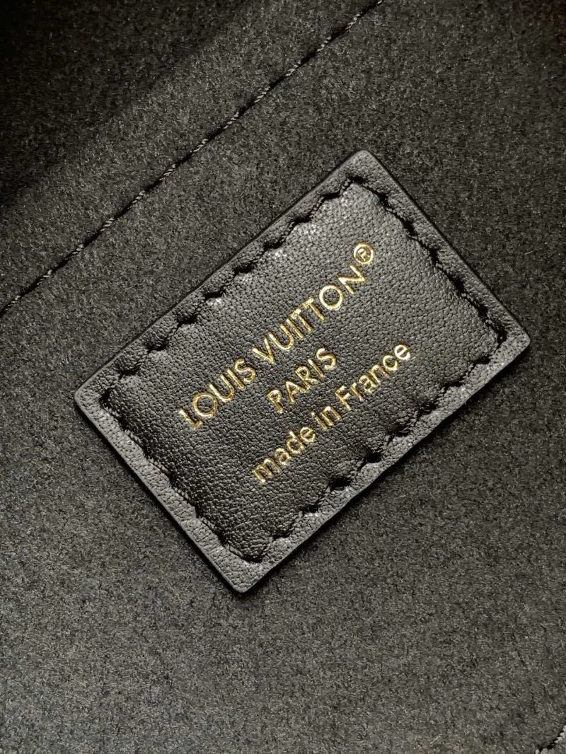 Louis Vuitton Hobo Bags WrinkleFree 39249