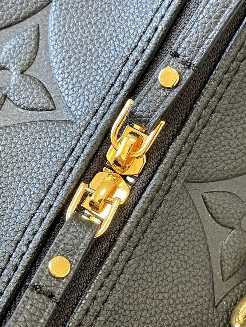 ZeroBulk Louis Vuitton Hobo Bags 39003