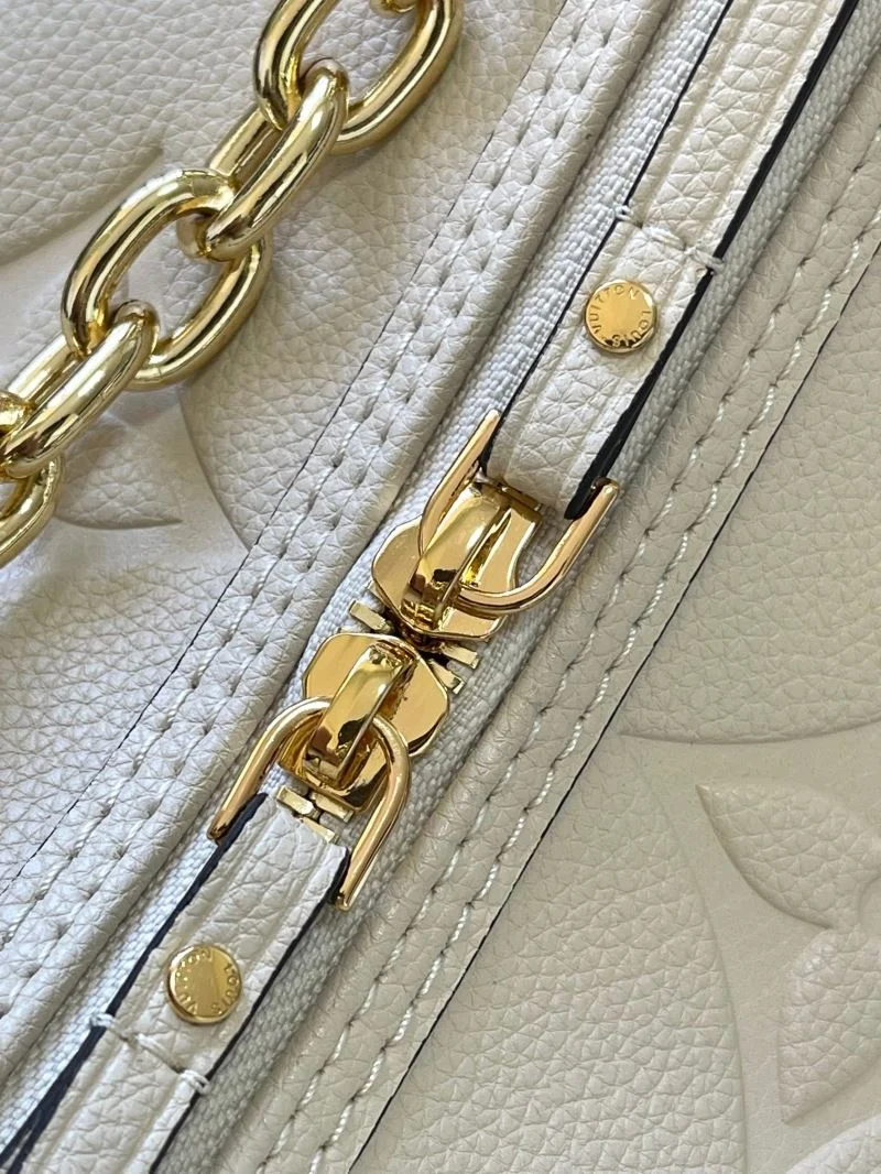Louis Vuitton Hobo Bags Efficient 38987