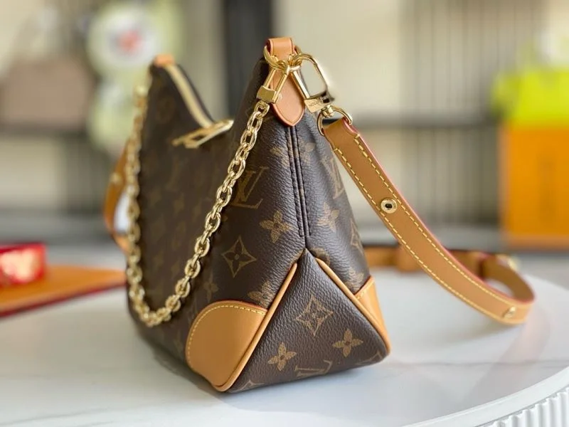 Louis Vuitton Hobo Bags Fashionable 38914