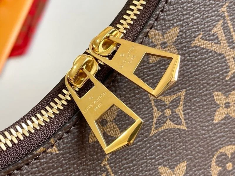 Louis Vuitton Hobo Bags Fashionable 38914