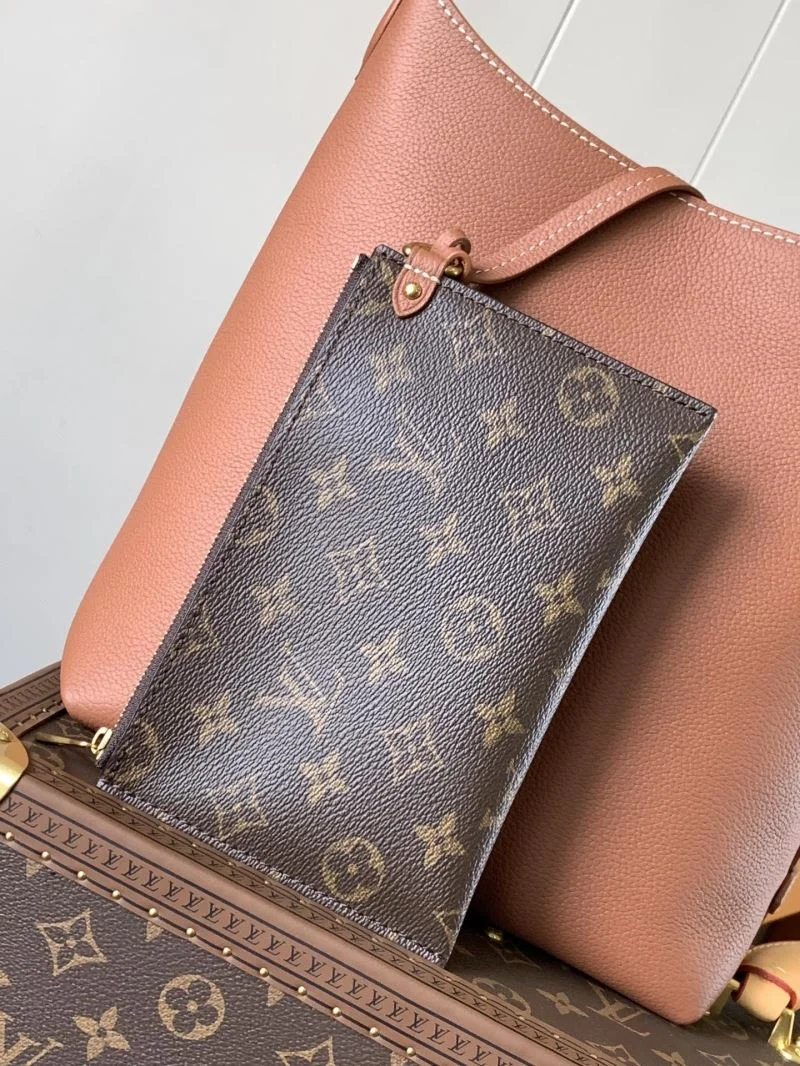 Louis Vuitton Hobo Bags Youthful 38911