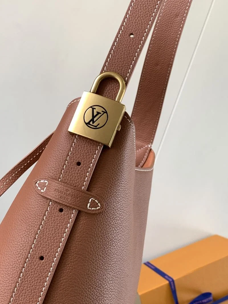 Louis Vuitton Hobo Bags Youthful 38911