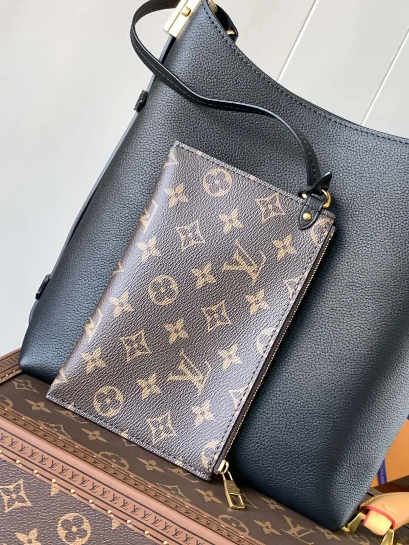Contemporary Louis Vuitton Hobo Bags 38909