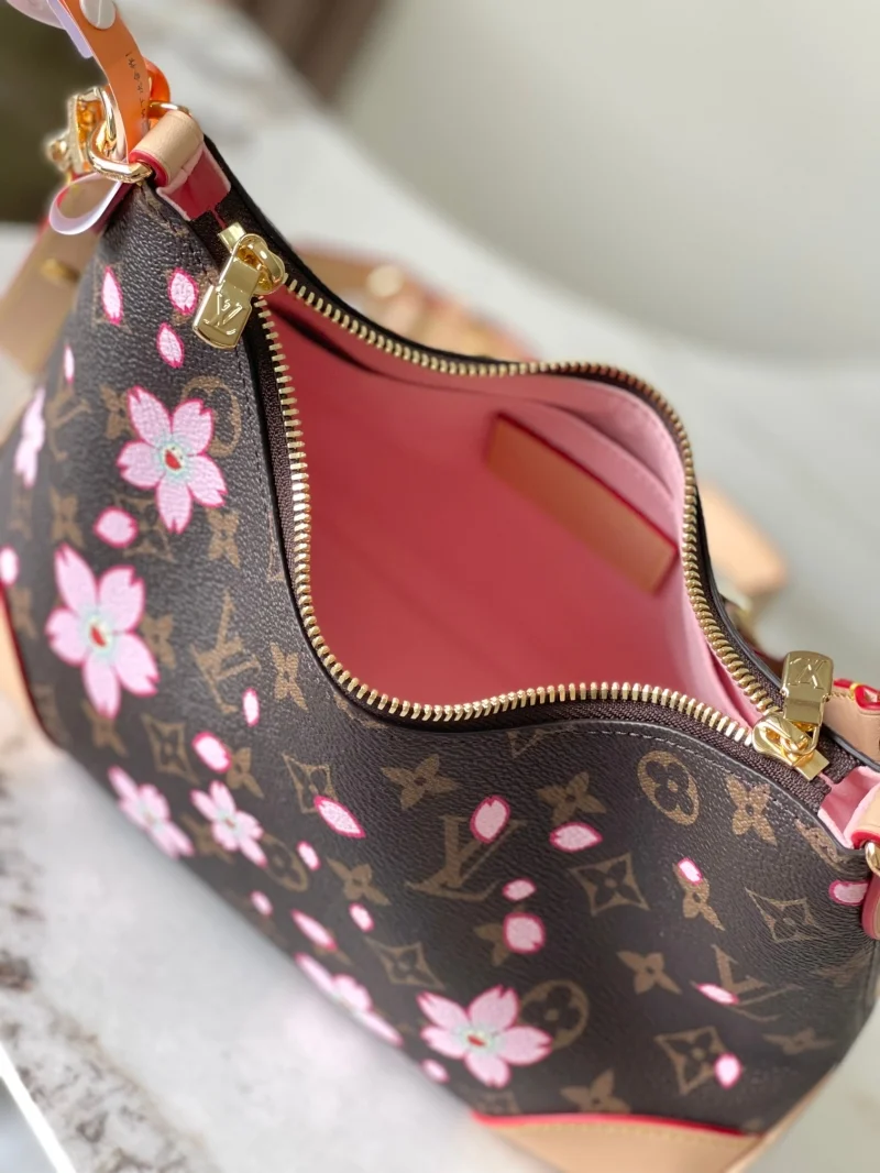 Sporty Louis Vuitton Hobo Bags 38887