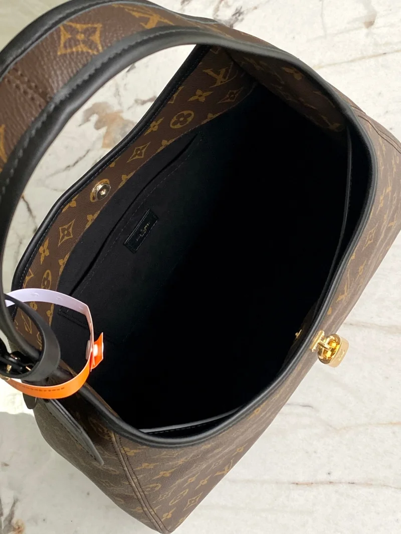 Louis Vuitton Hobo Bags Upgraded 38882