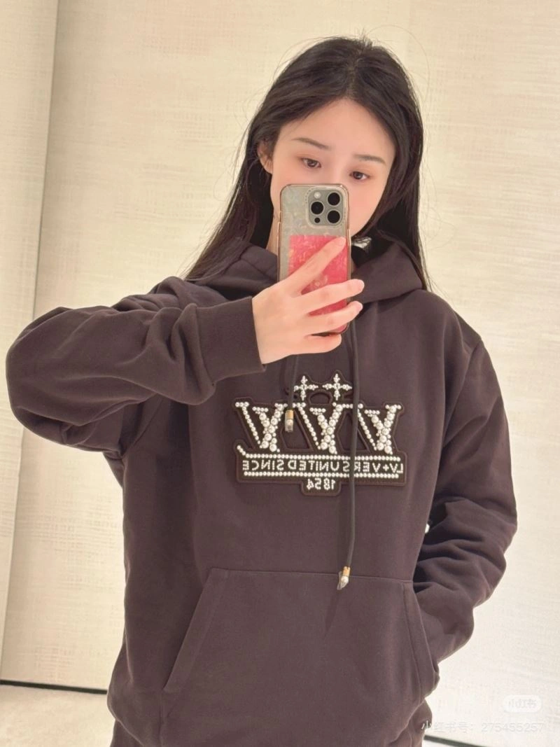 Louis Vuitton Hoodies Resilient 138801