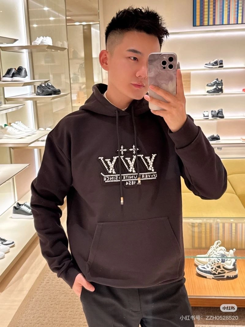 Louis Vuitton Hoodies Resilient 138801