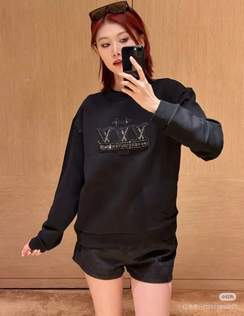 ComfortFit Louis Vuitton Hoodies 138779
