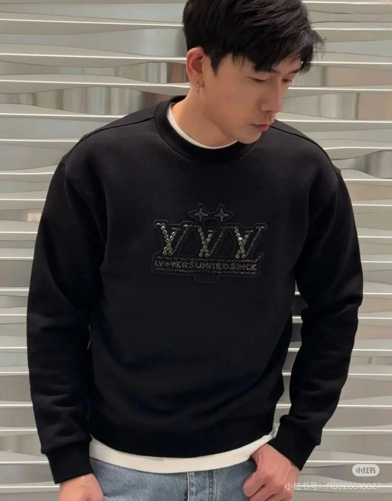 ComfortFit Louis Vuitton Hoodies 138779