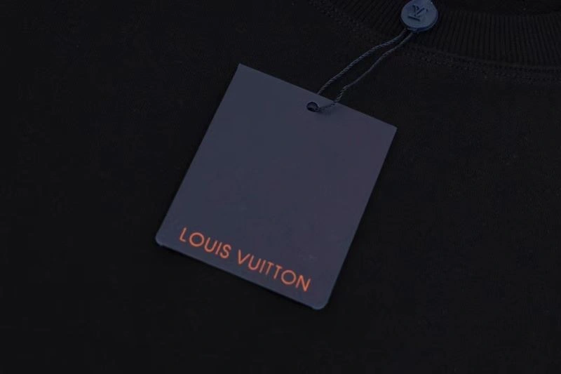 UrbanChic Louis Vuitton Hoodies 137929