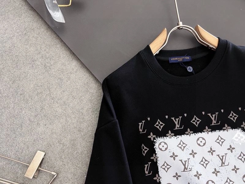 SunProtective Louis Vuitton Hoodies 136053