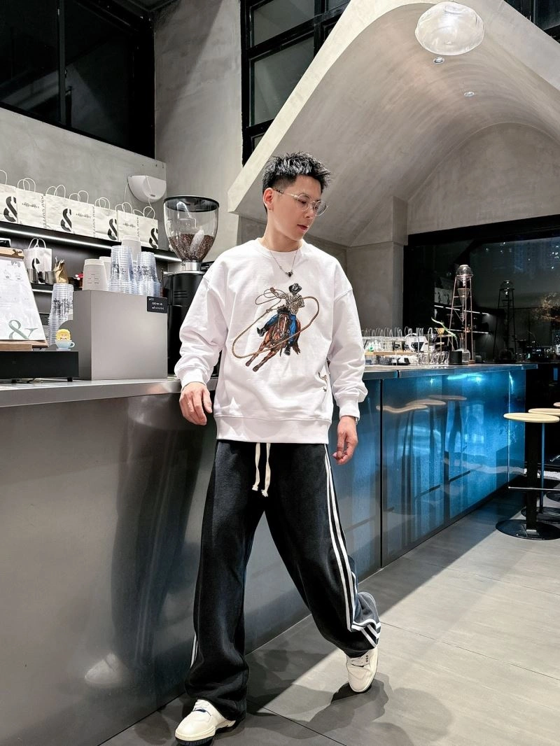 Effortless Louis Vuitton Hoodies 134122