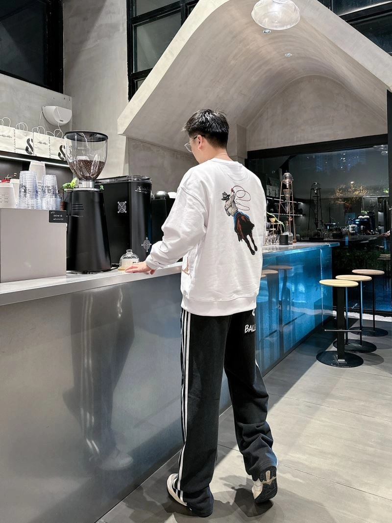 Effortless Louis Vuitton Hoodies 134122