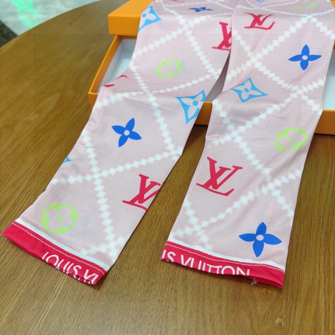 Thermal Louis Vuitton Ice Silk Sleeves 264935