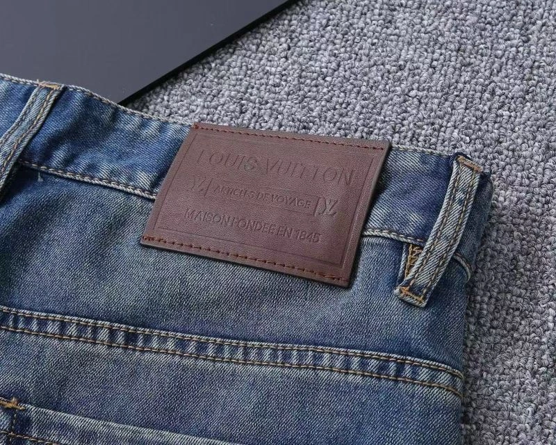 Chic Louis Vuitton Jeans 132199