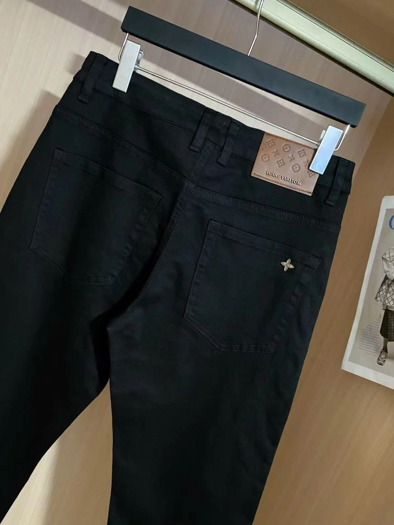Neat Louis Vuitton Jeans 132194