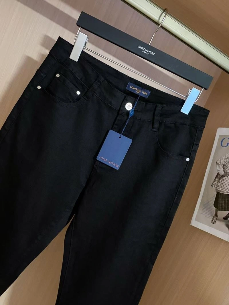 Neat Louis Vuitton Jeans 132194