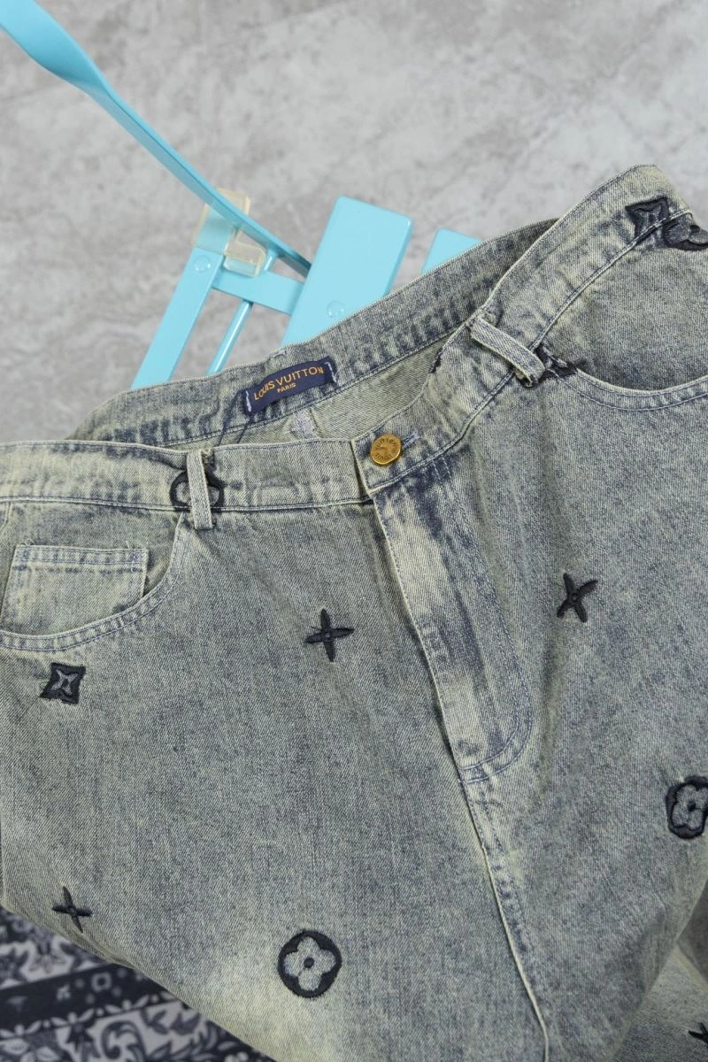 Sophisticated Louis Vuitton Jeans 138835