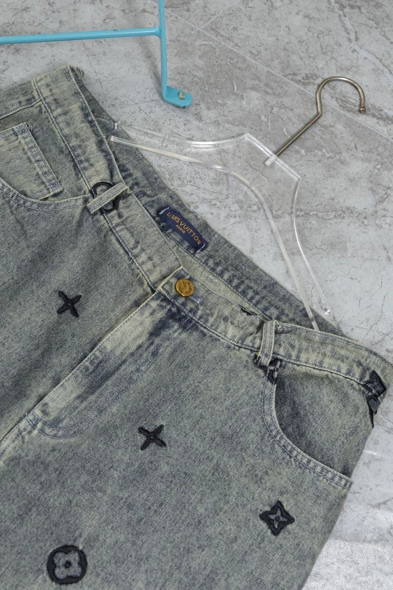 Sophisticated Louis Vuitton Jeans 138835