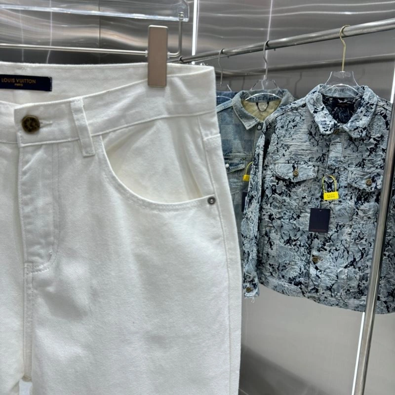 Louis Vuitton Jeans Practical 132170