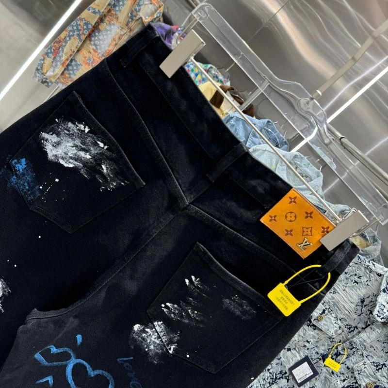 TechFriendly Louis Vuitton Jeans 132126
