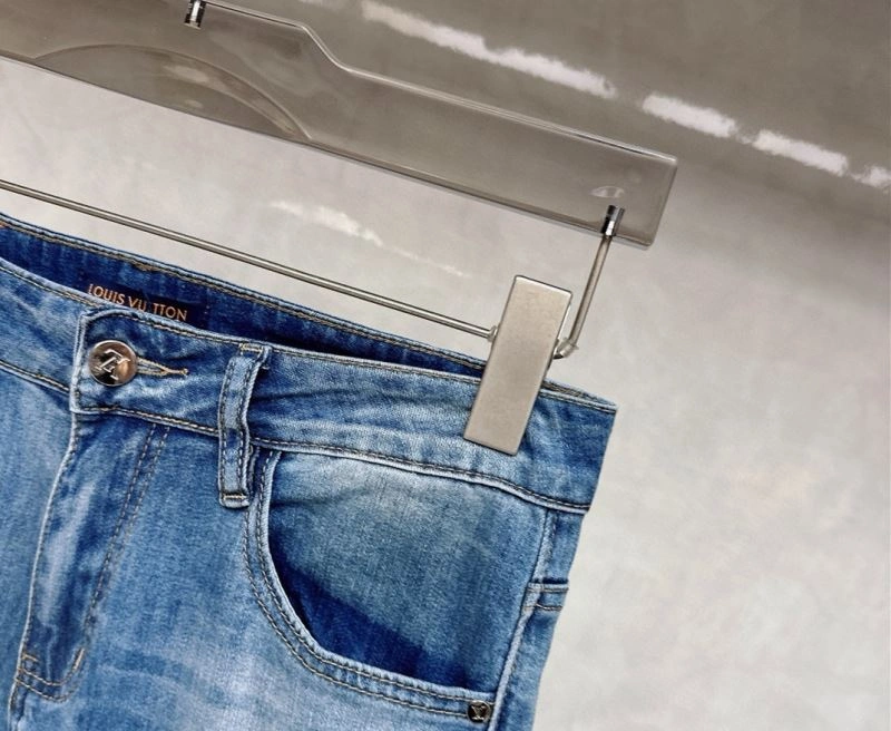 UrbanStyle Louis Vuitton Jeans 139163