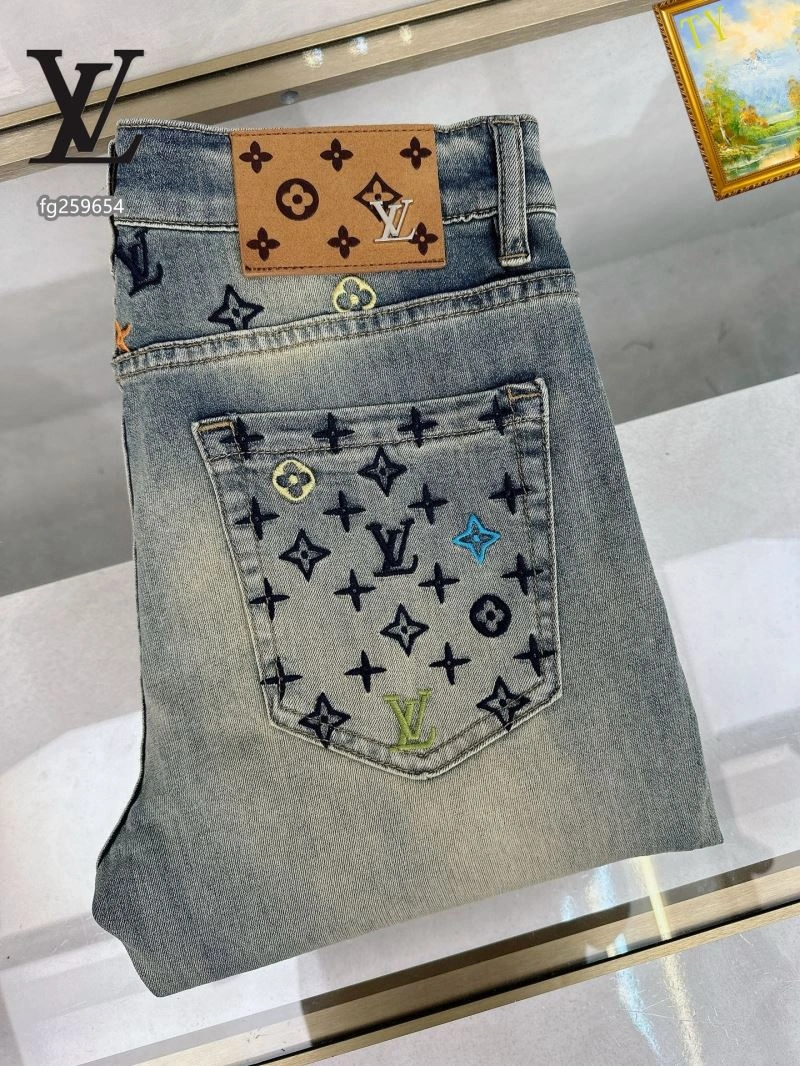 Lightweight Louis Vuitton Jeans 139159