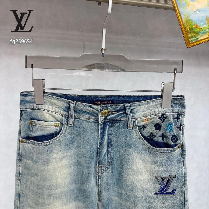 Lightweight Louis Vuitton Jeans 139159
