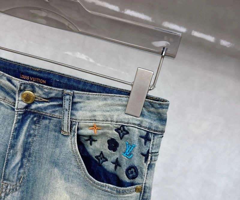 Lightweight Louis Vuitton Jeans 139159