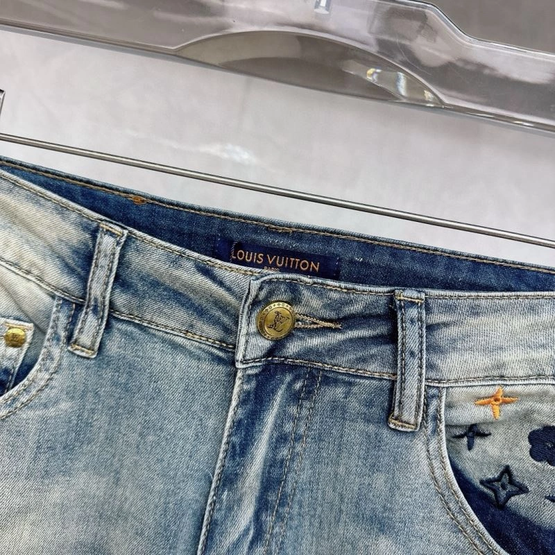 Lightweight Louis Vuitton Jeans 139159
